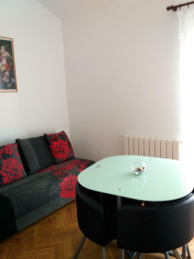 Apartments Irena Башка Екстер'єр фото