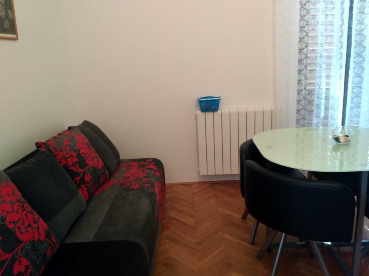Apartments Irena Башка Екстер'єр фото