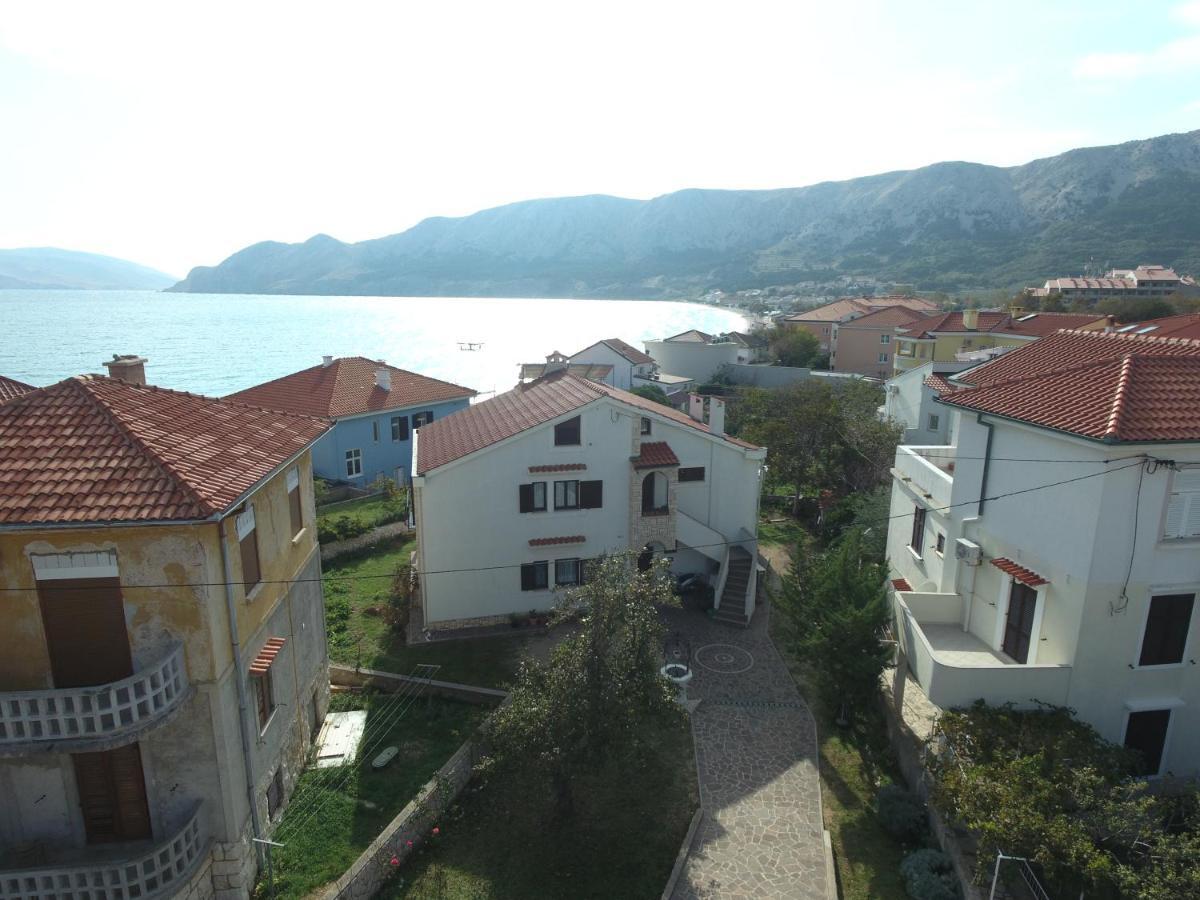 Apartments Irena Башка Екстер'єр фото